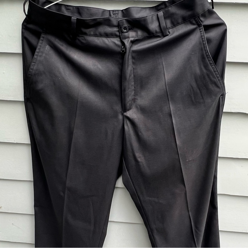 Nike Men’s dri-fit golf pants M 30-32